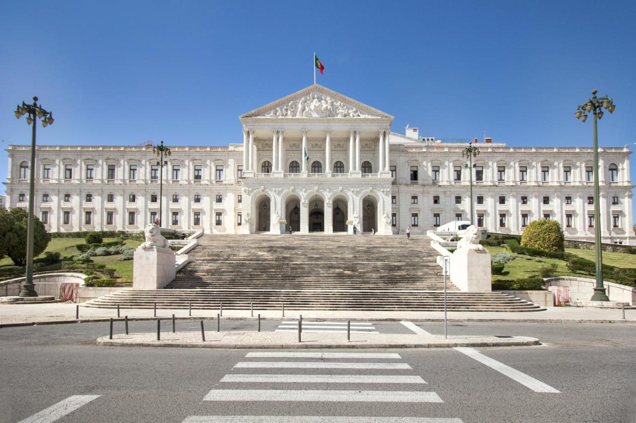 Mbird Lapa River View Duplex Lisbon Bagian luar foto